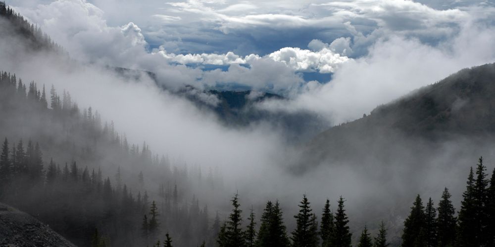 mountainsskies